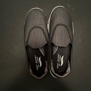 Skechers Women's Black Slip-On Athletic Shoes 10